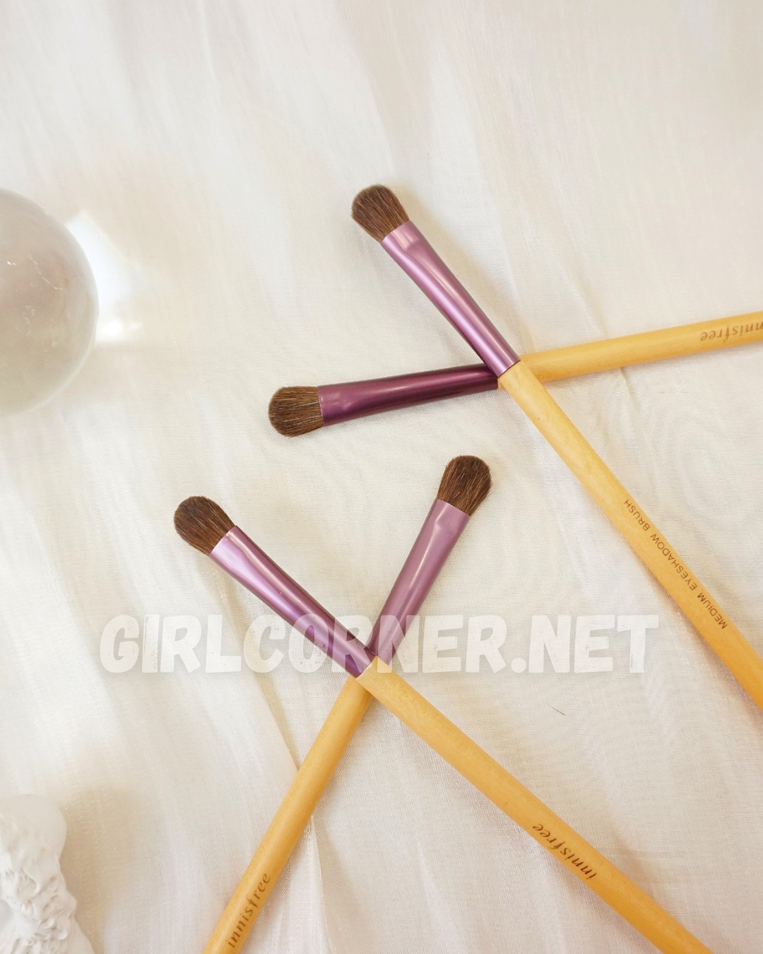 Cọ tán bầu mắt Innisfree Medium Eyeshadow