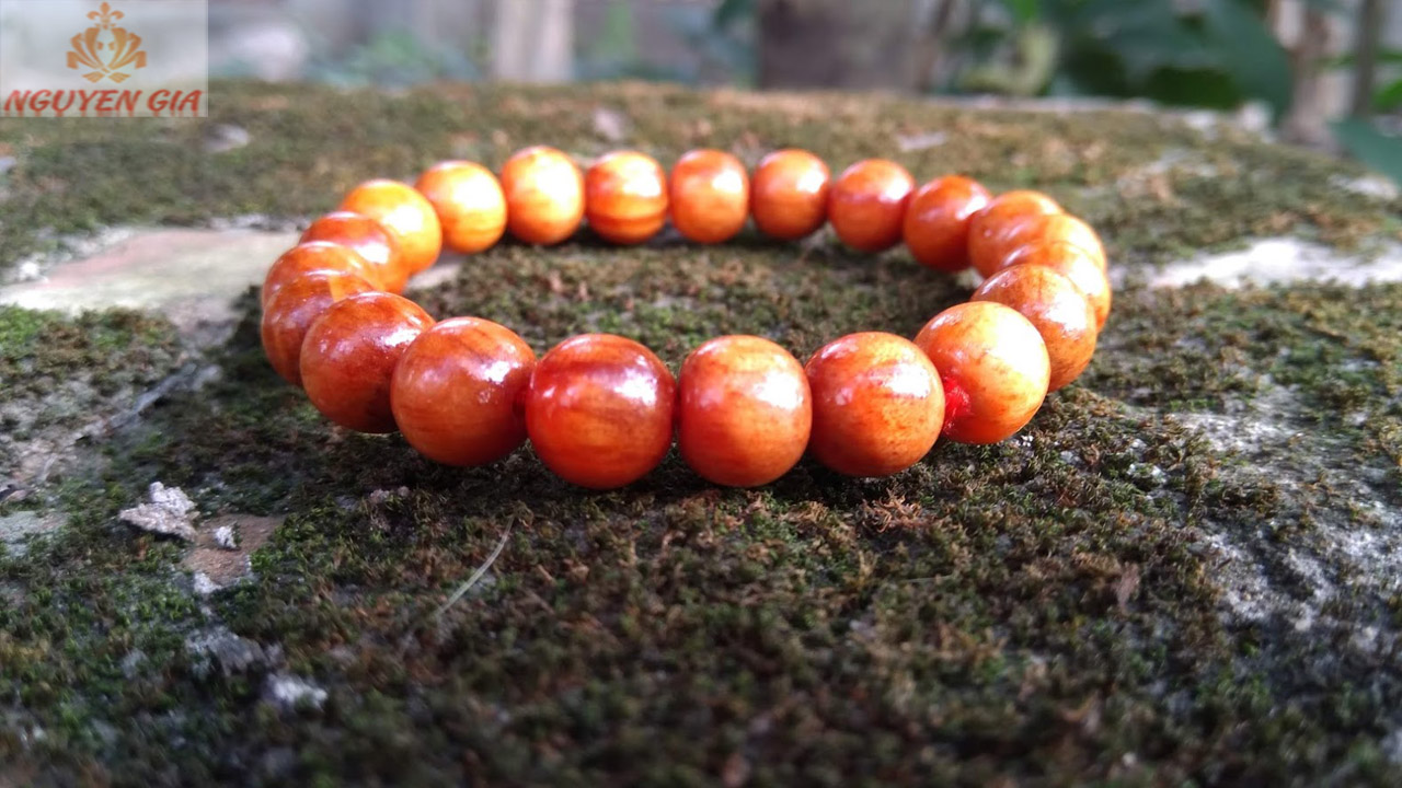 Vòng gỗ huyết rồng (huyết long) 8mm