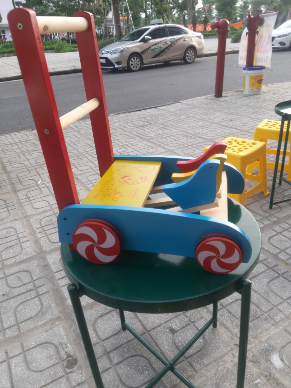 Xe gỗ tập đi 3 con chim cho bé