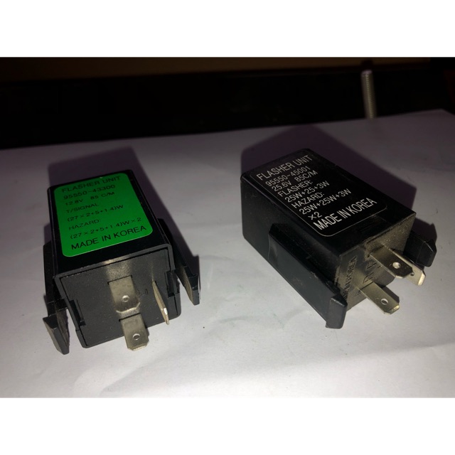 Sản phẩm gia đình làm: PHUTUNGô tô| Rơle xi nhan cho xe Huyền Đai 1T đến 5 tấn, phụ kiện thay thế, đồ bền cao, cam kết sản phẩm được y như hình