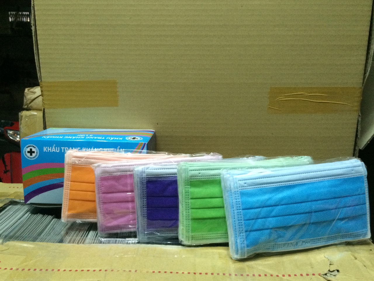 [Hàng Kiểm định] - Khẩu trang 4 lớp VinaPro (50 cái/hộp)