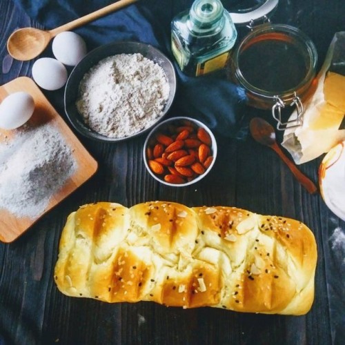 Bánh mì hoa Cúc Pháp ổ lớn 500 gram (Date luôn mới) 【Bách Hóa 24】
