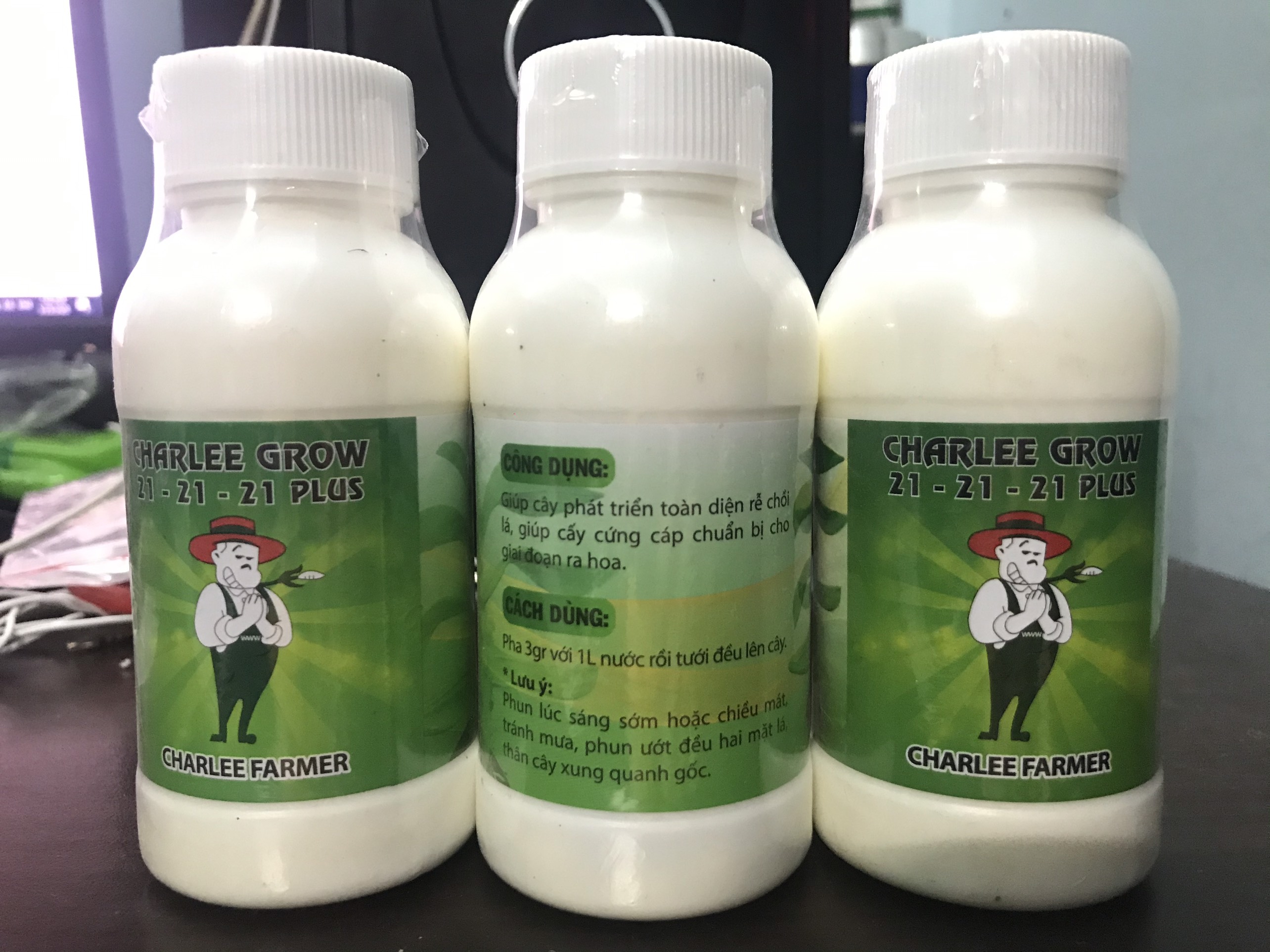 Phân bón hữu cơ Charlee grow 21-21-21 Plus (Thái Lan)