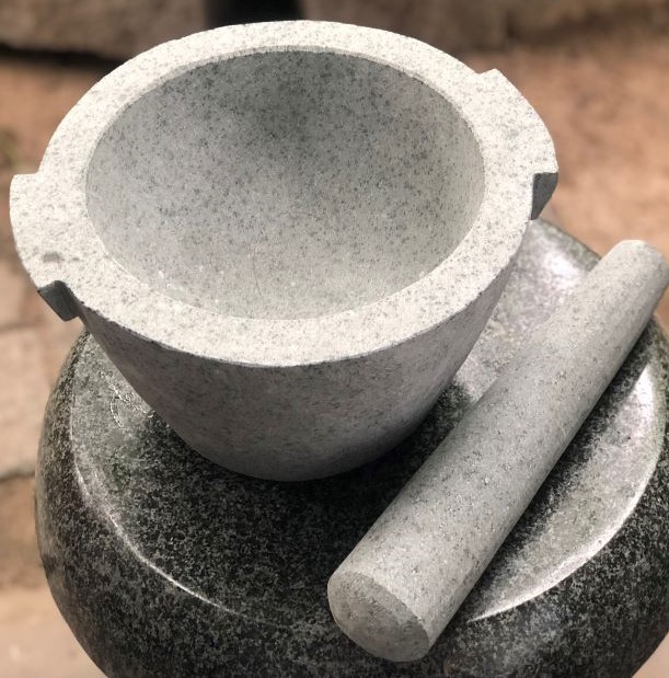 bộ sản phẩm cối đá + chày đá đường kính 22cm