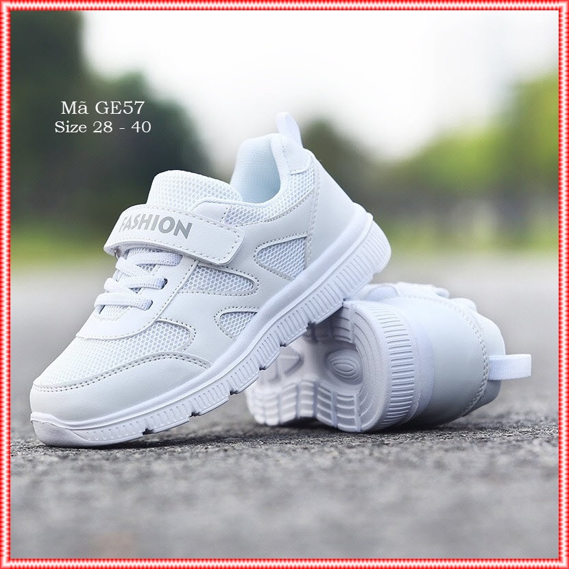 Giày trắng học sinh - Giày bé trai thể thao và phong cách đế Eva siêu nhẹ kháng khuẩn lên chân cực sang full size cho bé 3 - 12 tuổi GE57