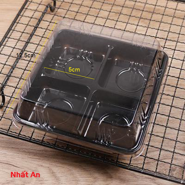 Hộp nhựa đế đen 4 ngăn fg134 - 10 cái