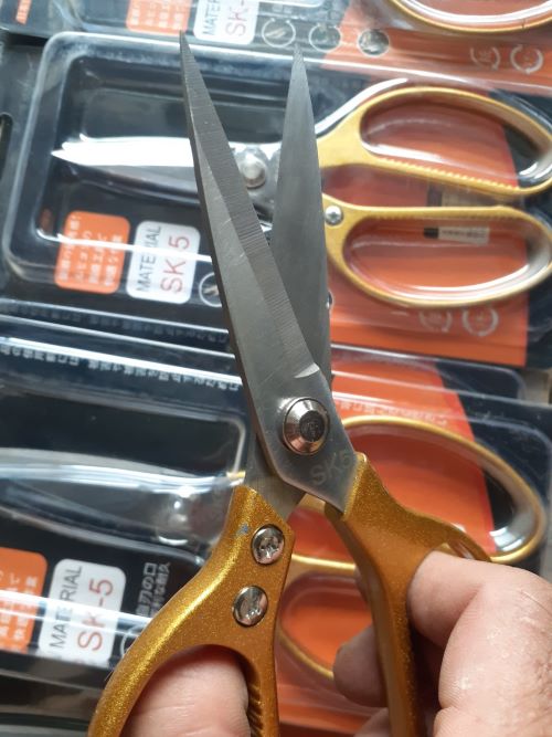 Kéo nhà bếp đa năng, kéo làm bếp cắt thịt cá ...kéo nhật sk5. kéo tay vàng đỏ, kéo da xanh p2 giá rẻ npp.