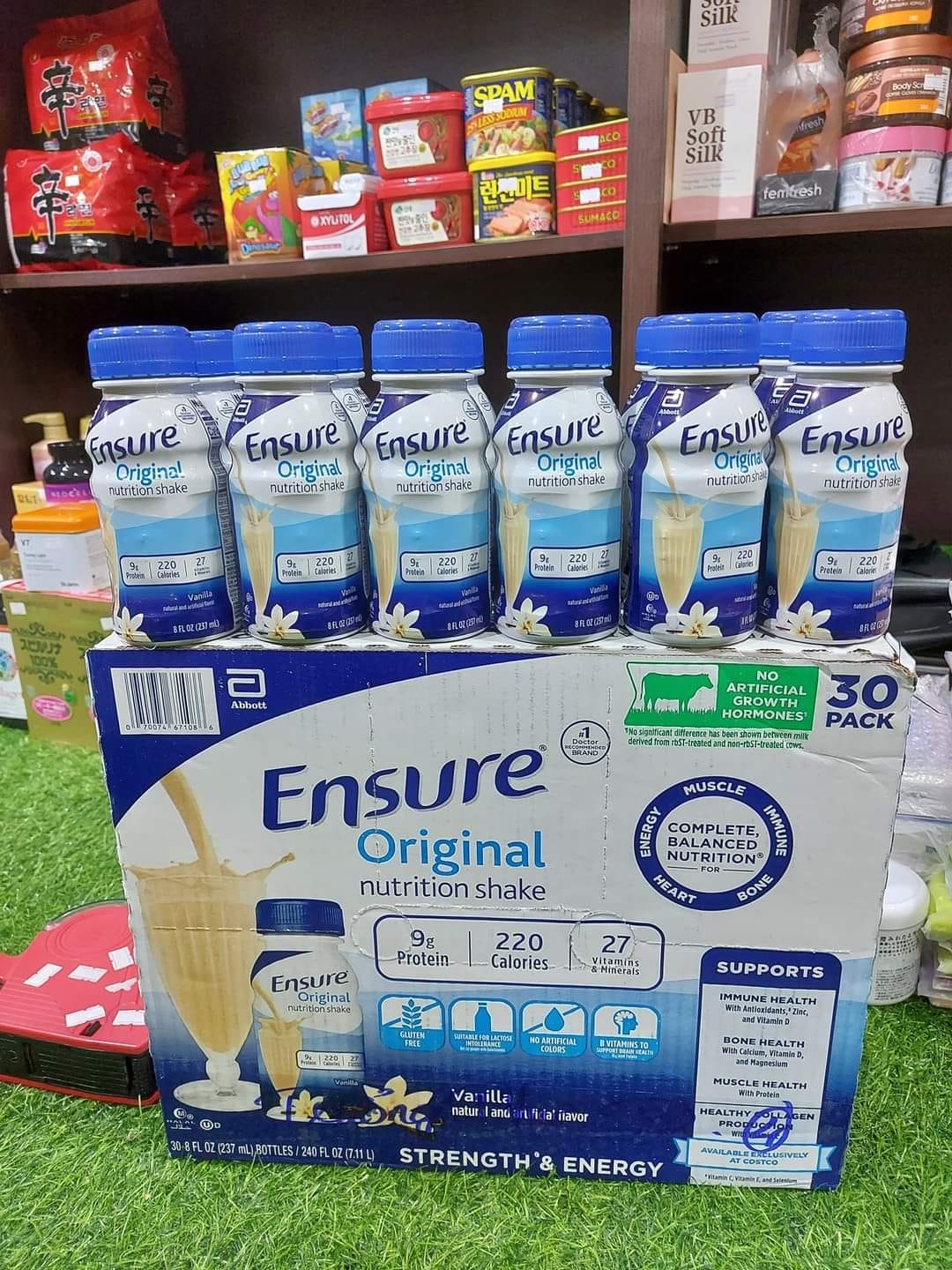 Thùng 30 chai sữa Ensure Mỹ  Vanila 237ml