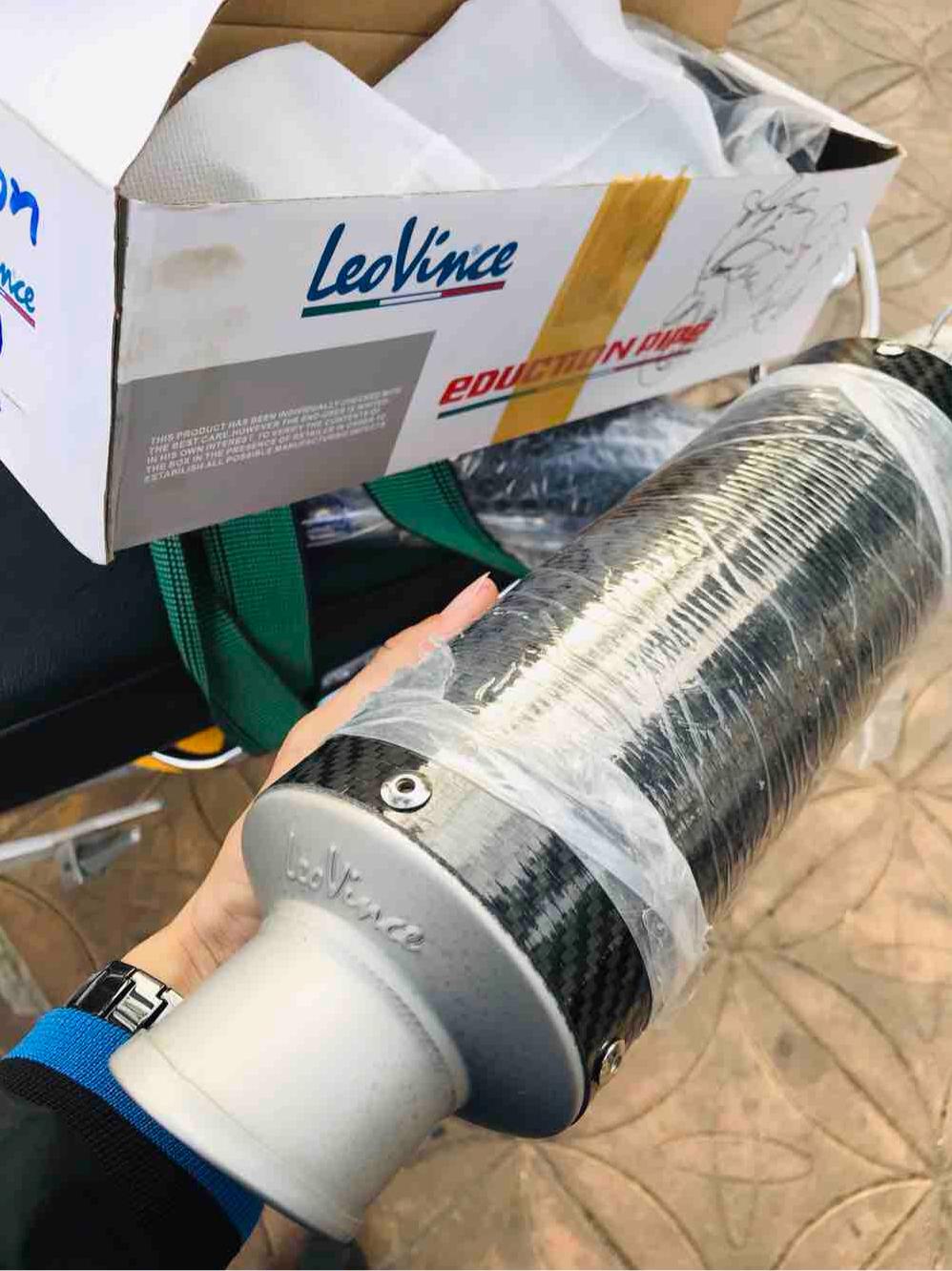 LON PÔ LEOVINCE DÀI CARBON