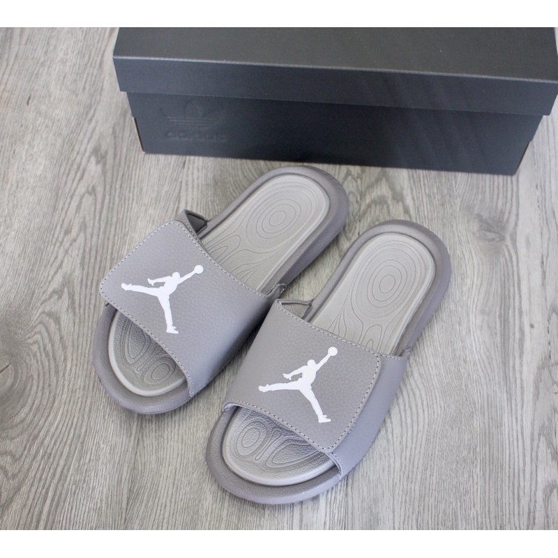 Dép Jordan xám full (tặng box)