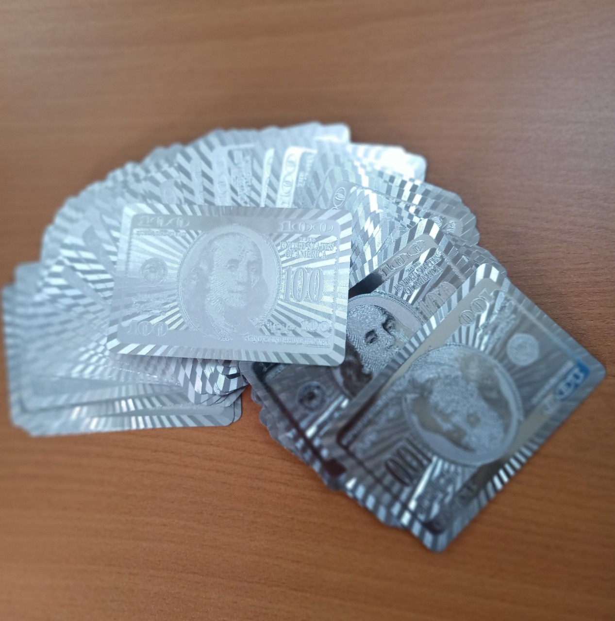 Bộ bài mạ bạc
