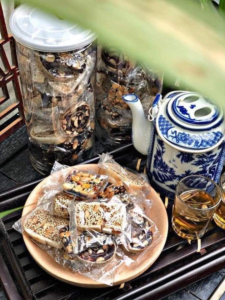 Kẹo quê mix 5 loại 1kg (Kẹo chuối cuộn bánh tráng, kẹo mè xửng)