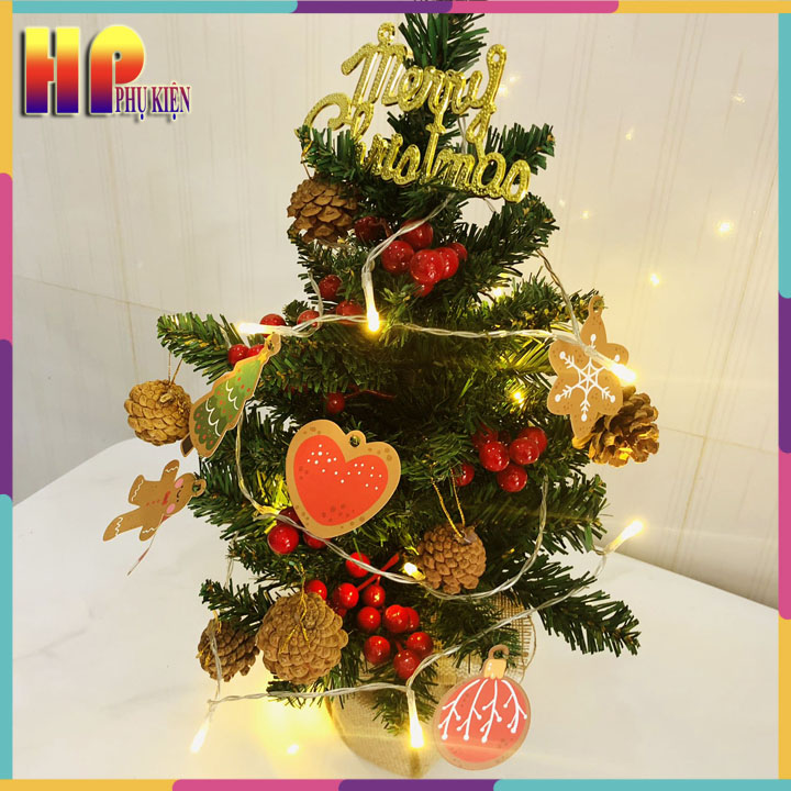 Cây thông Noel mini để bàn trang trí giáng sinh