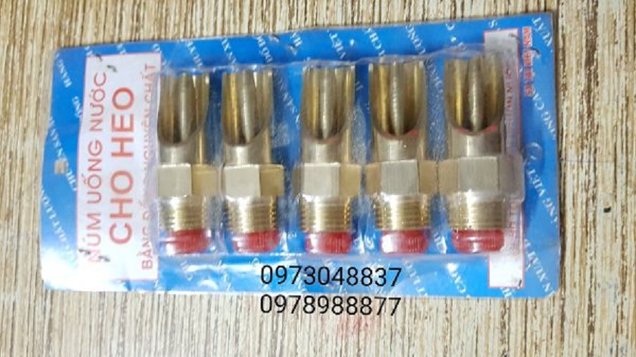 Combo 05 Vú uống nước cho heo bằng đồng
