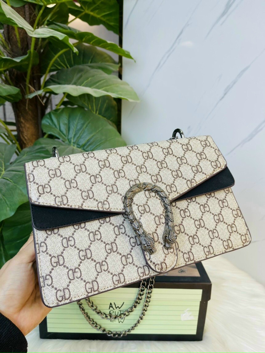 TÚI ĐEO CHÉO KHÓA RỒNG MỚI