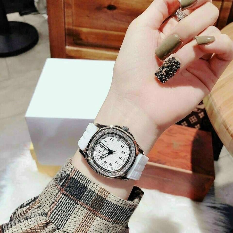 [Hot] Đồng Hồ Nữ Patek Philippe Aquanaut Diamond - Case 35mm