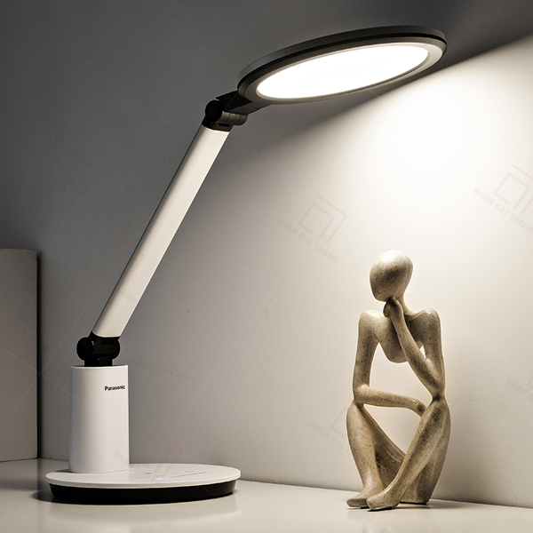 Đèn bàn Led Panasonic HH-LT0623 [ GIAN HÀNG UY TÍN][HÀNG CHÍNH HÃNG]