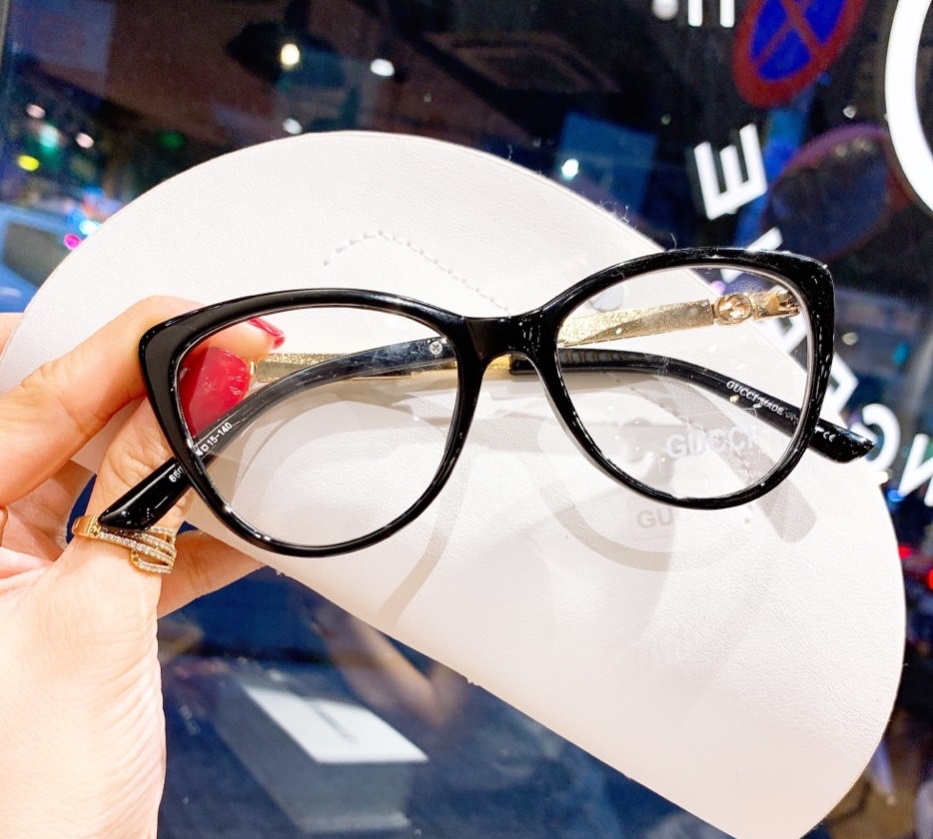 GỌNG KÍNH CẬN KIỂU DÁNG MẮT MÈO -PXT