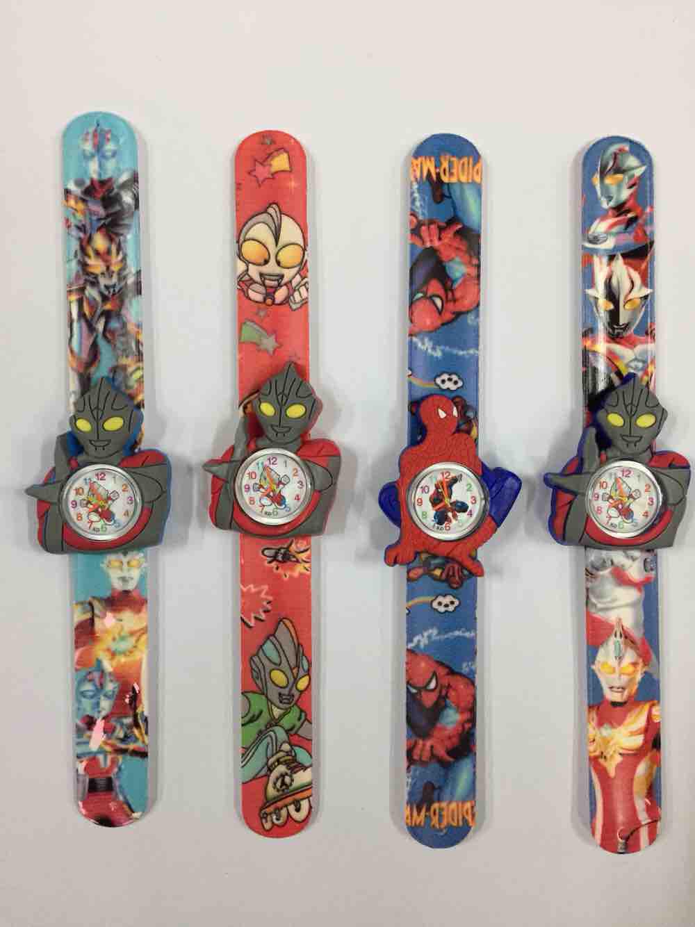 Đồng hồ Trẻ em - siêu nhân