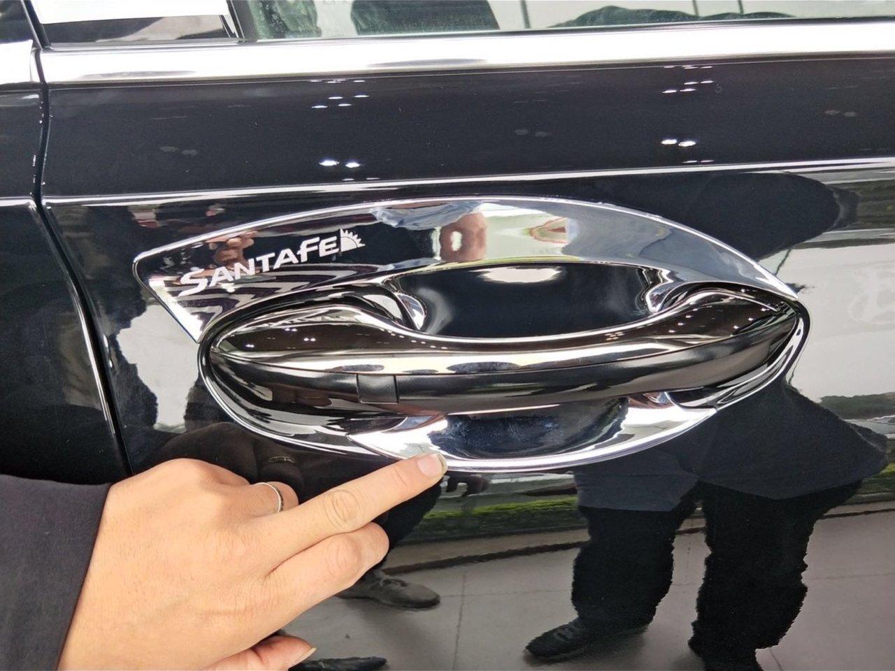 Ốp Trang Trí Hõm Cửa Xe SantaFe 2019 2020 2021 Mạ Crom Cao Cấp,Bộ 4 Chi Tiết Giúp Chống Xước, Làm Đẹp Xe, Có Sẵn Keo Dính 2 Mặt, Lắp Đặt Dễ Dàng Tại Nhà