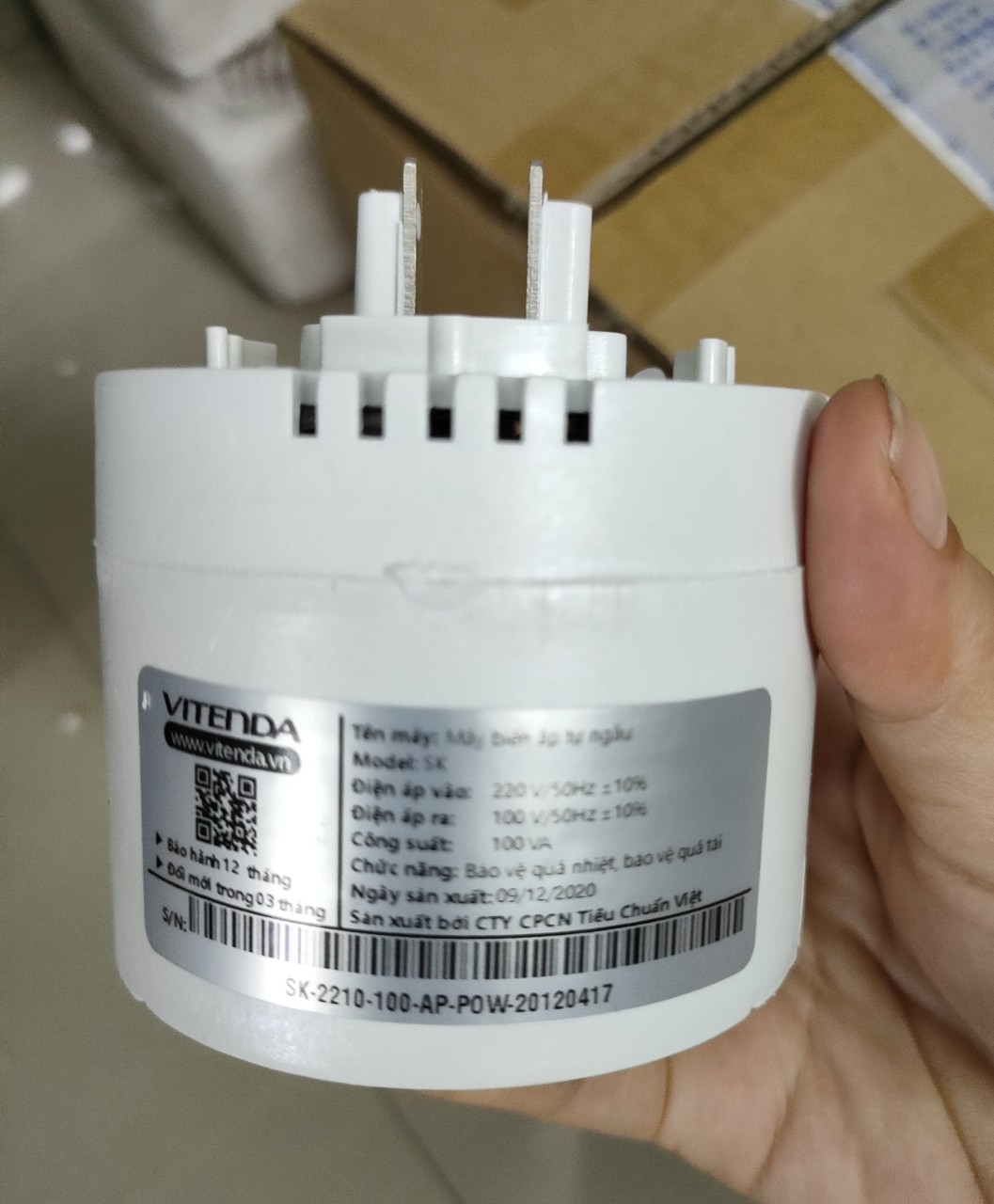 Bộ đổi nguồn Vintenda 220v-110v (100VA)