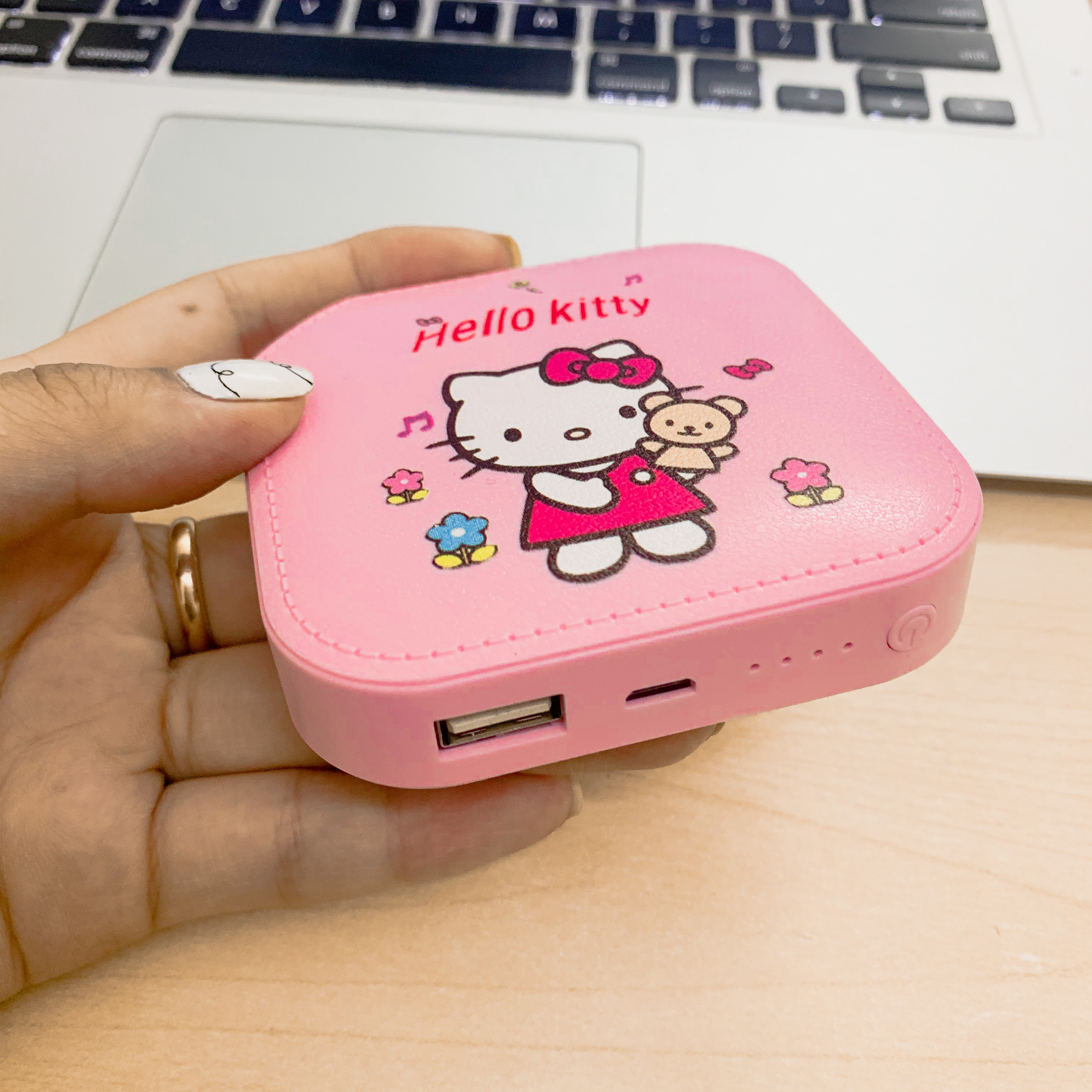[KÈM DÂY] Sạc Dự Phòng hình Hello Kitty - Doremon (Có Dây Đeo) Dễ Thương