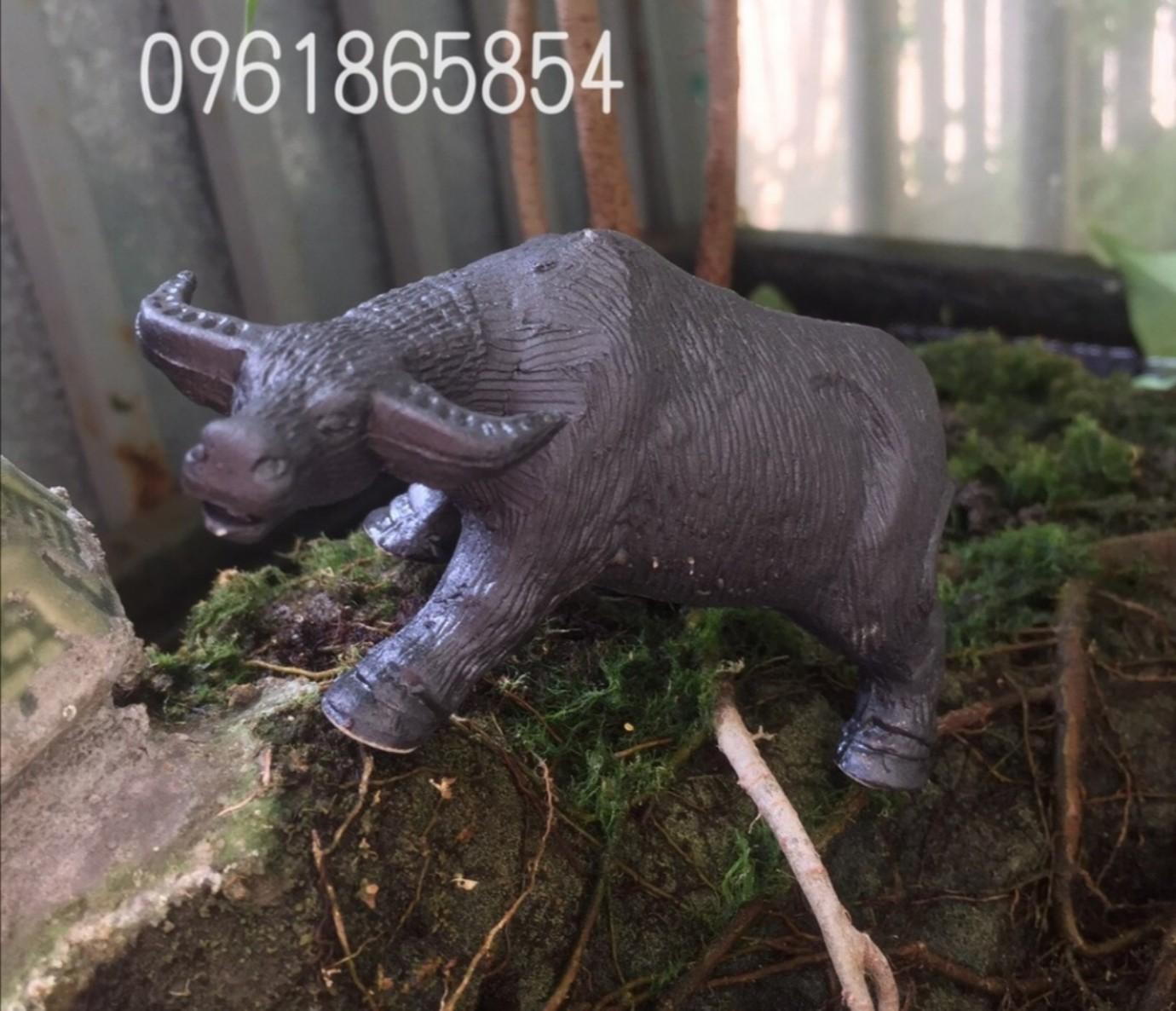 [HCM]Con Trâu Đen Đứng Trang Trí Hồ CáBể Cá-Hòn Non Bộ.