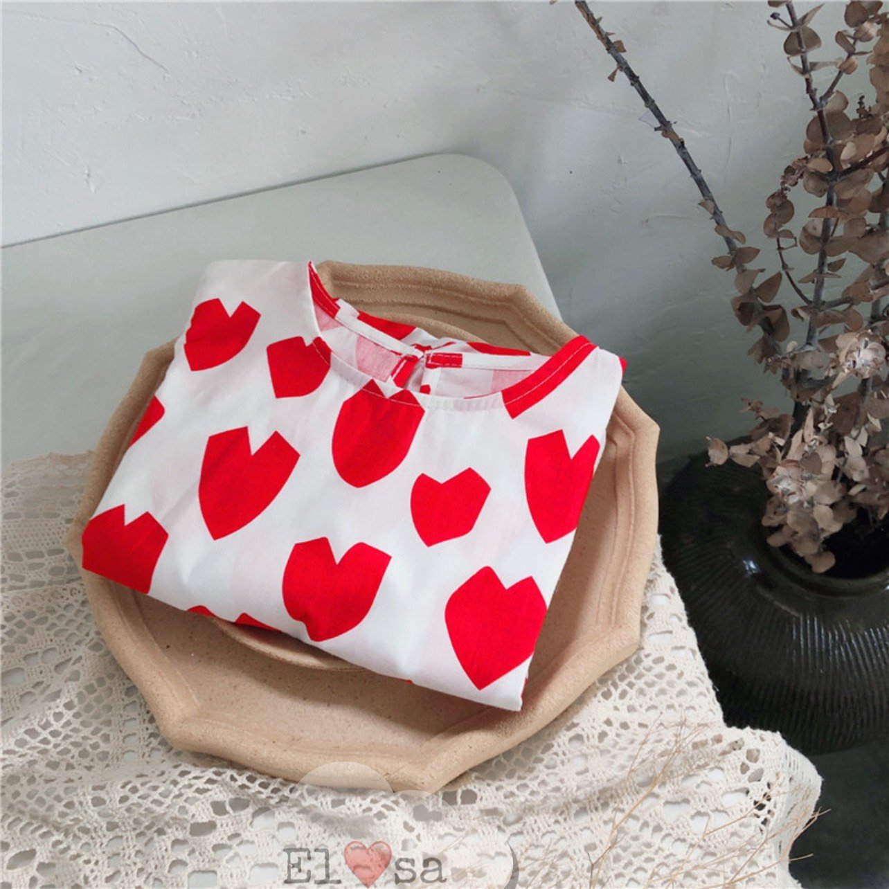Váy bé gái họa tiết trái tim siêu xinh