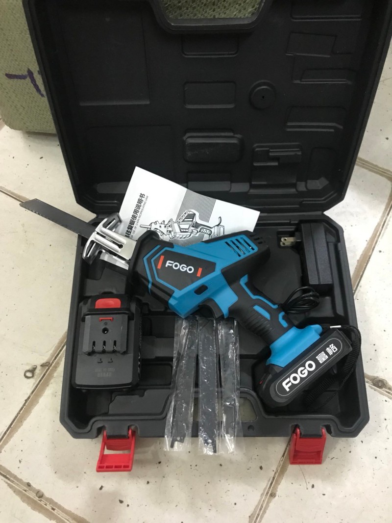 máy cưa kiếm dùng pin Fogo - WFJ01