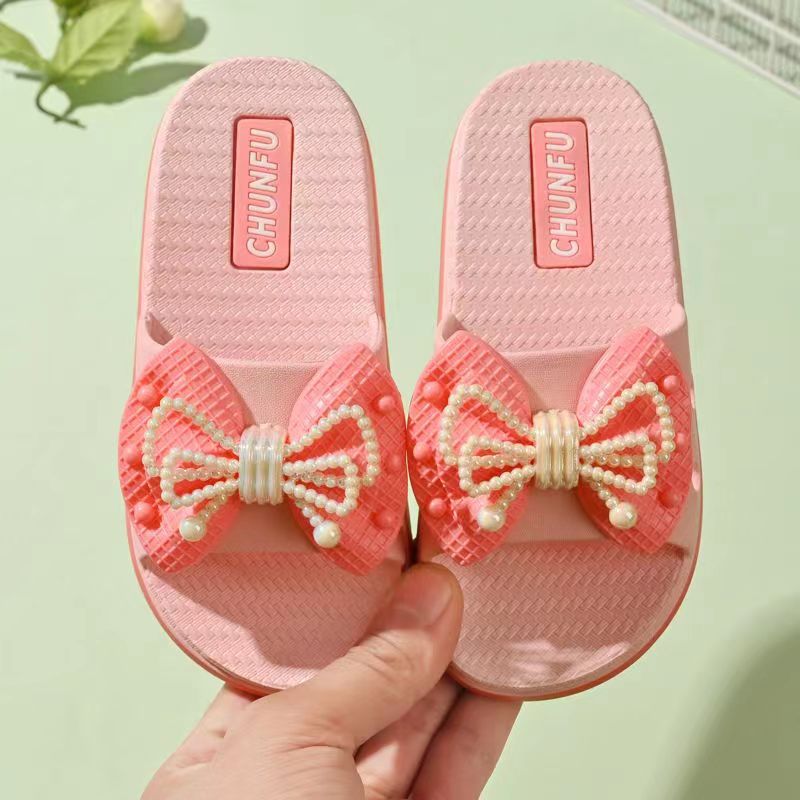 Dép lê cho bé gái, phong cách nhẹ nhàng xinh xắn kèm nơ