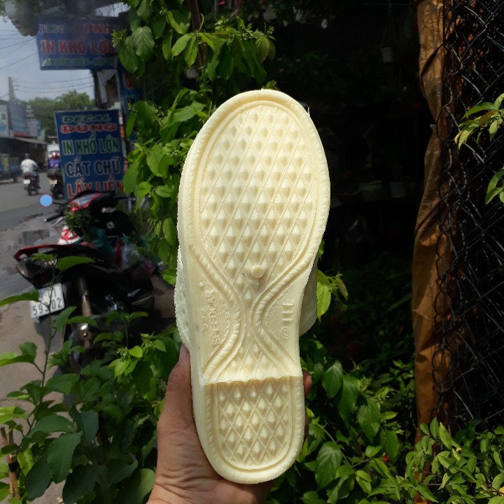 [Hcm]National Honeycomb Plastic Slippers, Guys, 3.5cm High, Good Type, Weighs 620g