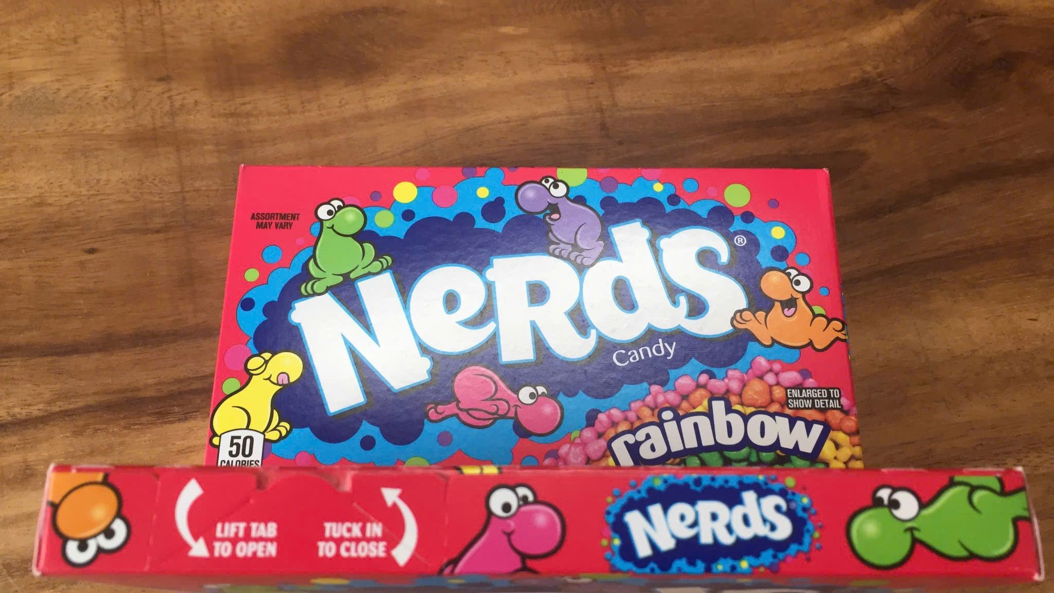 Kẹo Cầu Vồng Nerds Rainbow Candy (Hộp 141g) - USA