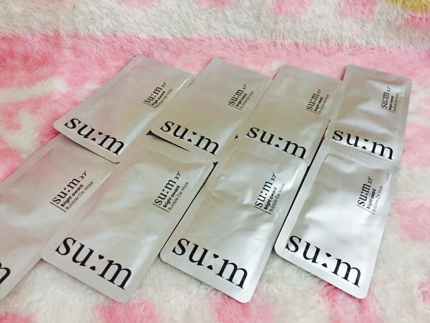 Mặt Nạ Sủi Bọt Thải Độc Sum