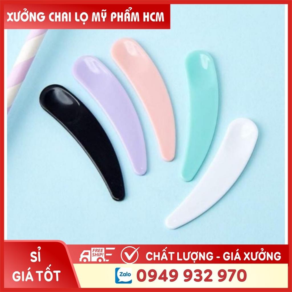 Combo 50c/100c muỗng múc kem - muỗng mỹ phẩm - que múc kem - chai lọ mỹ phẩm
