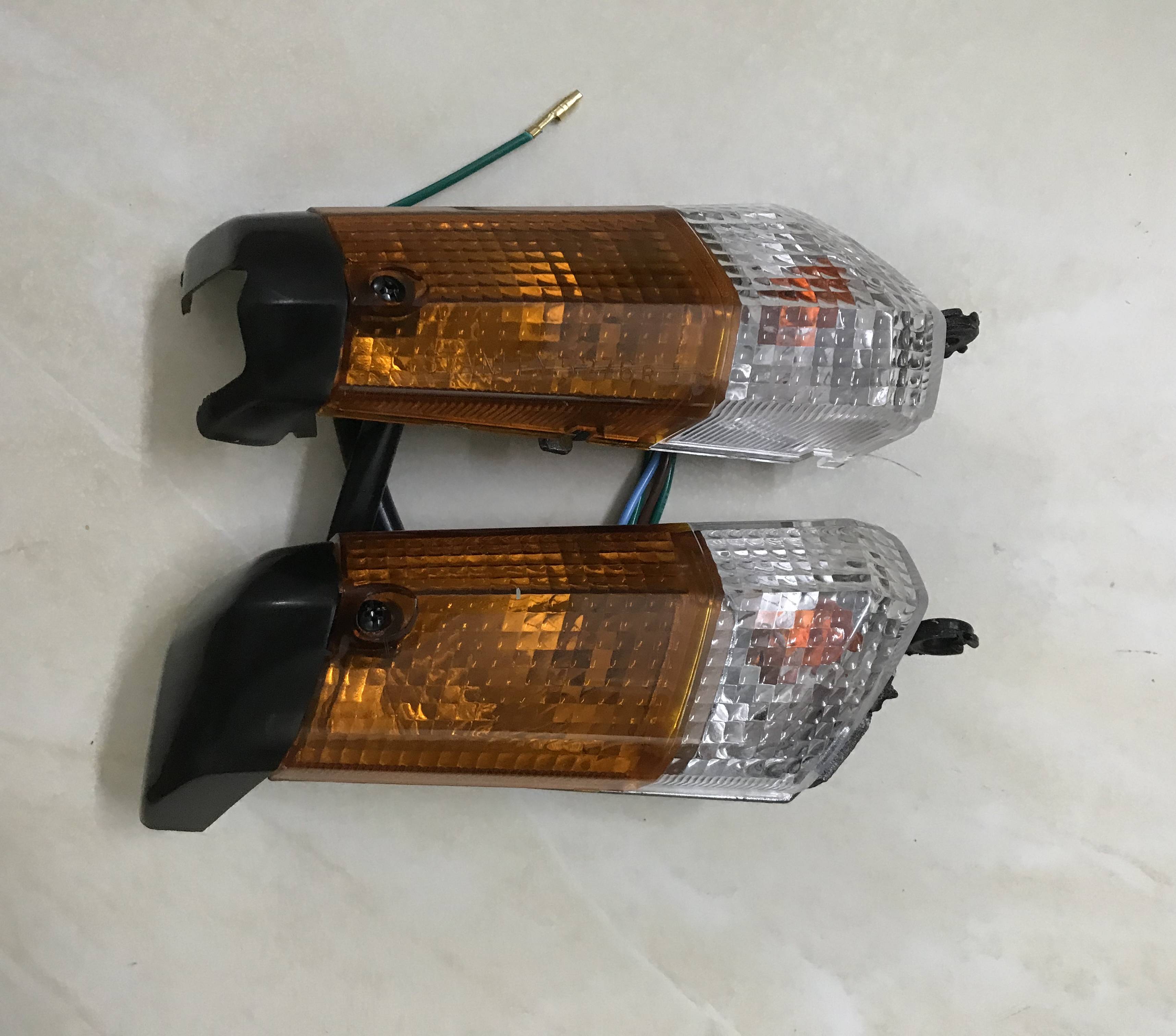 Đèn xi nhan trước Dream + đuôi bóng ( Loại Tốt )