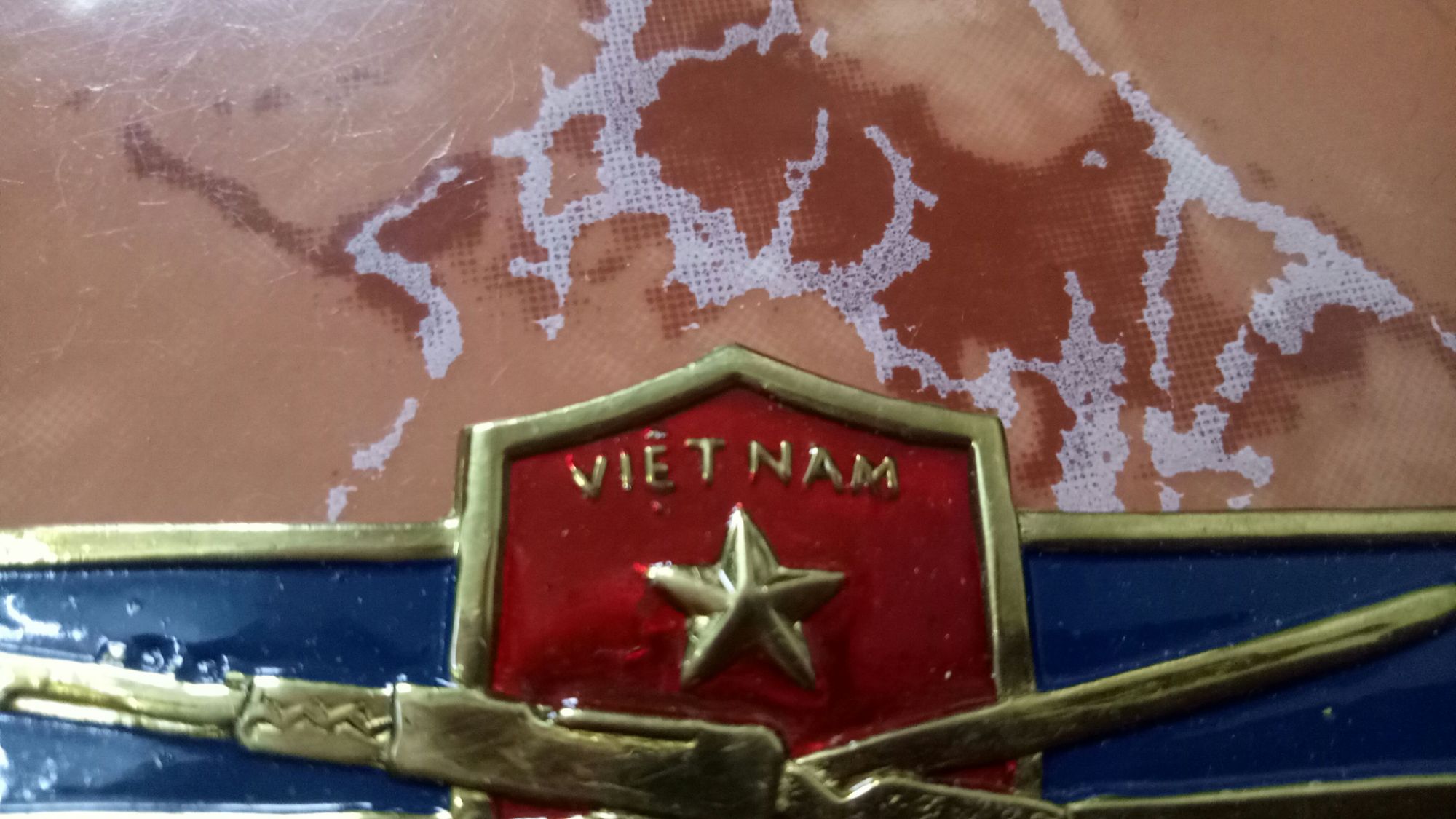 Huy hiệu đeo ngực cài áo vest