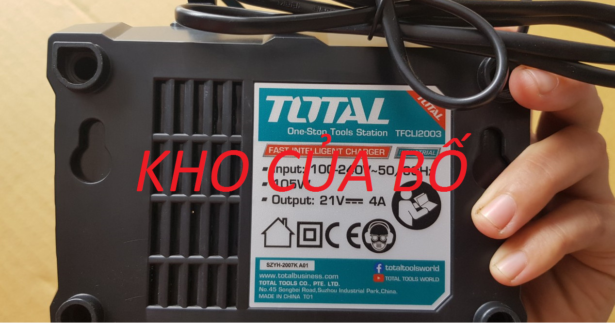 Sạc nhanh thông minh 20V total TFCLI2003