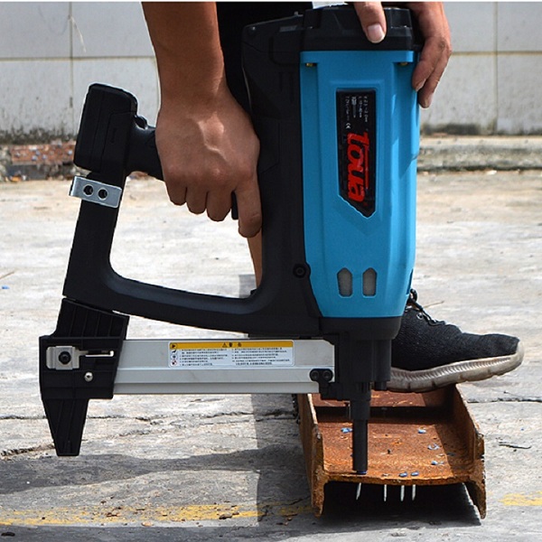 Đinh bắn bê tông 22mm (chọn hộp 1000 đinh +1 lọ gas)