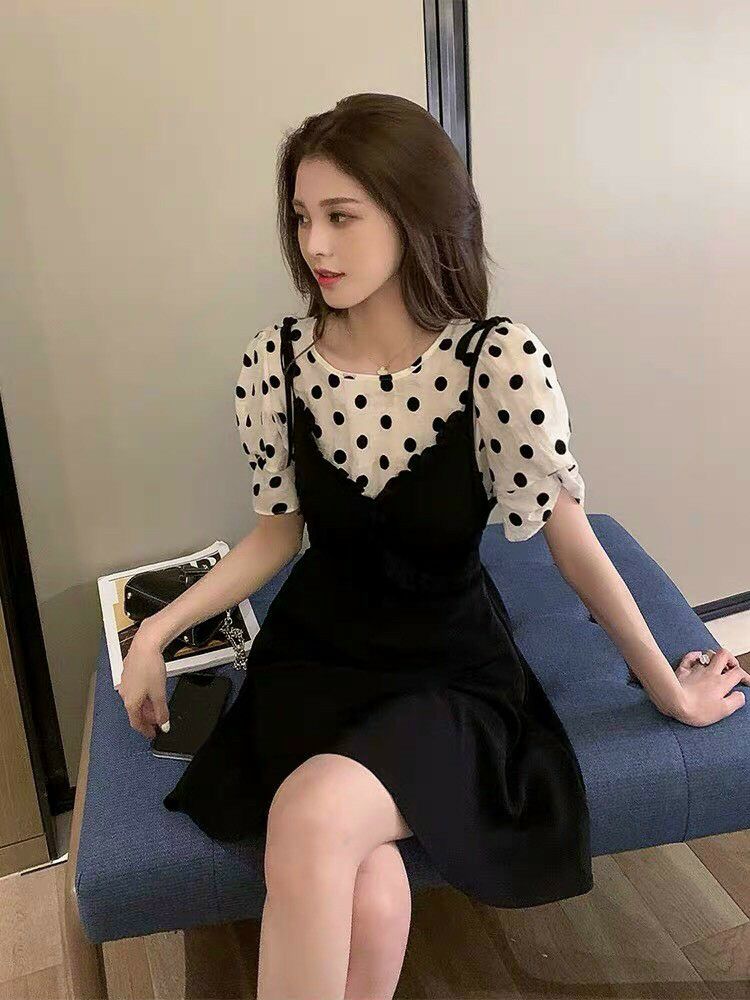 [HCM]Set đầm yếm kèm áo chấm bi