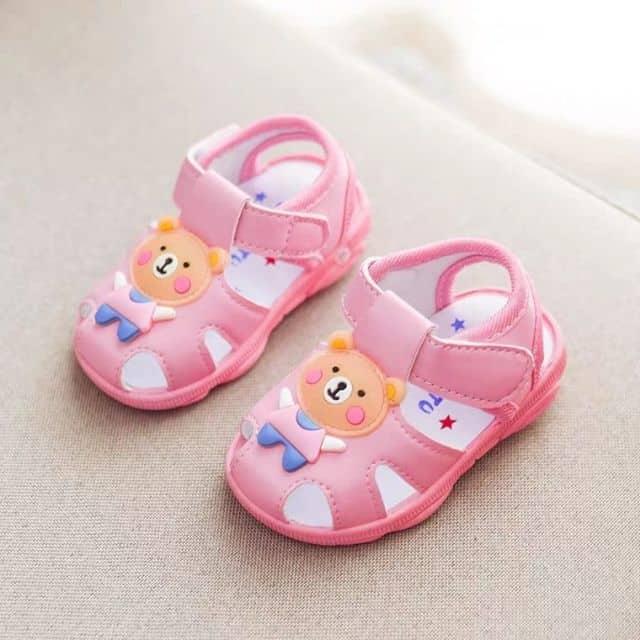 SANDAL CÓ KÈN CHO BÉ GẤU