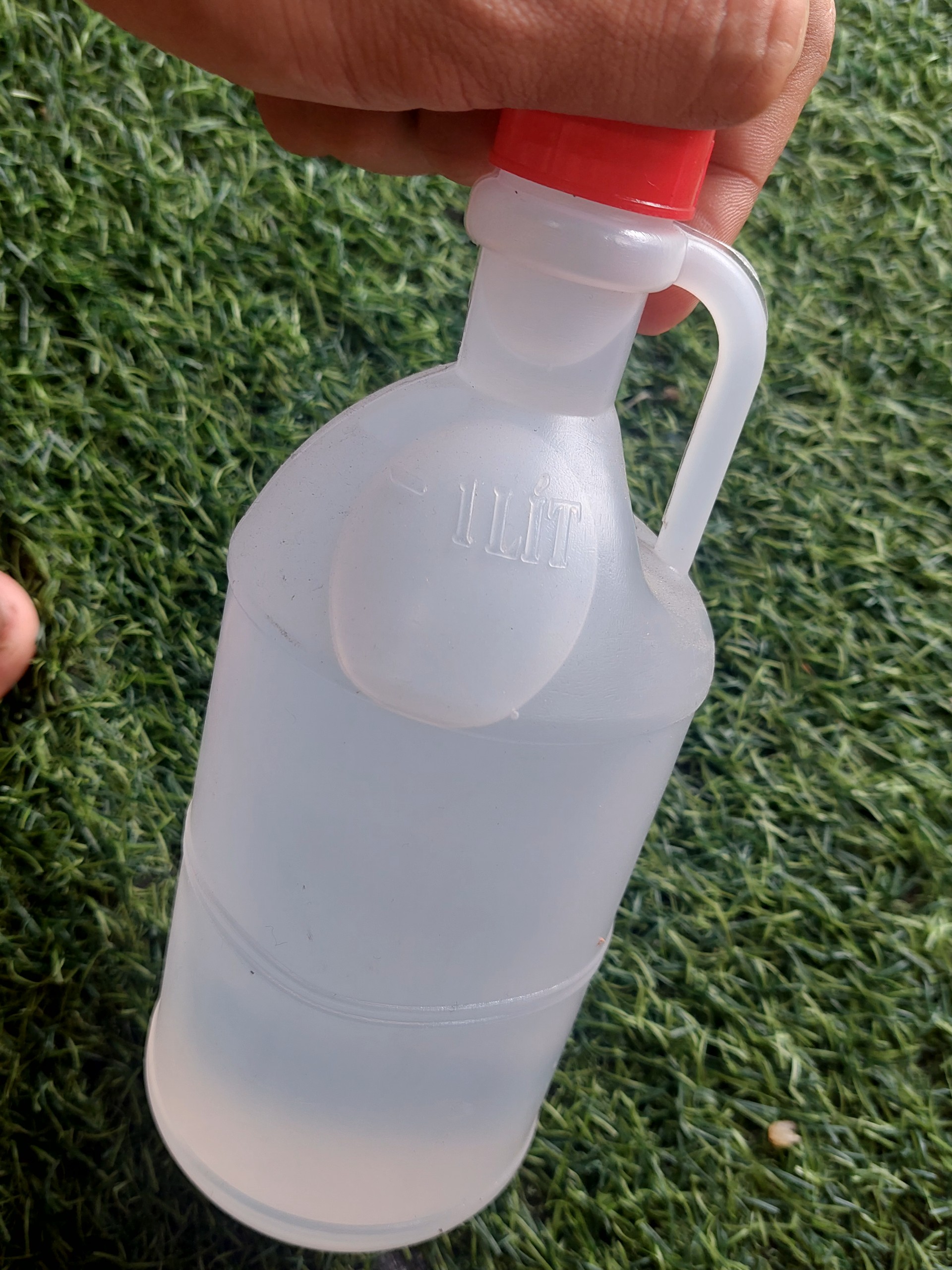 Dầu máy may công nghiệp dầu trắng 1 lít