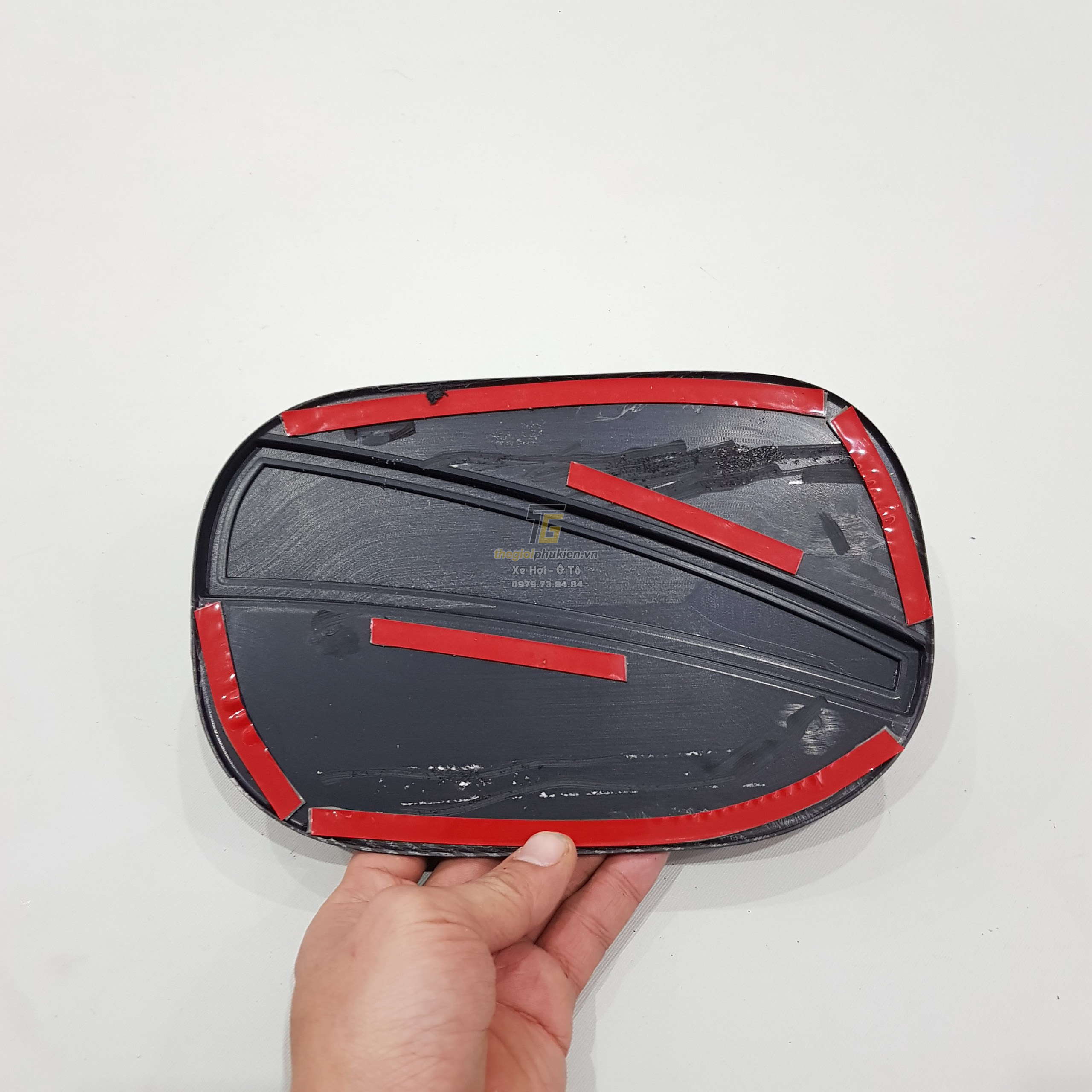 Ốp nắp đậy bình xăng Mazda CX5, CX-5 vân Carbon