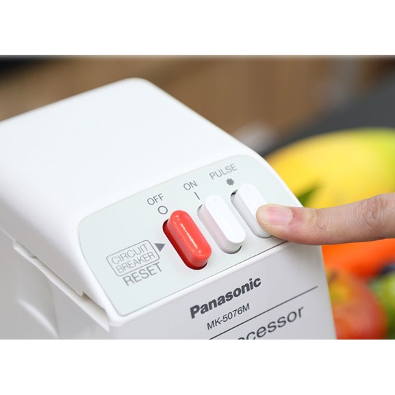 Máy xay đa năng Panasonic MK-5076MWRA