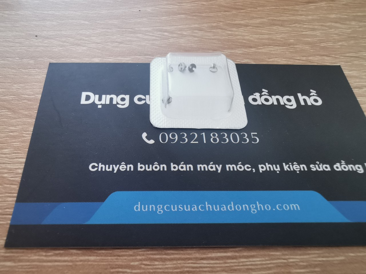 Ốc Zin đồng hồ Hub.lot