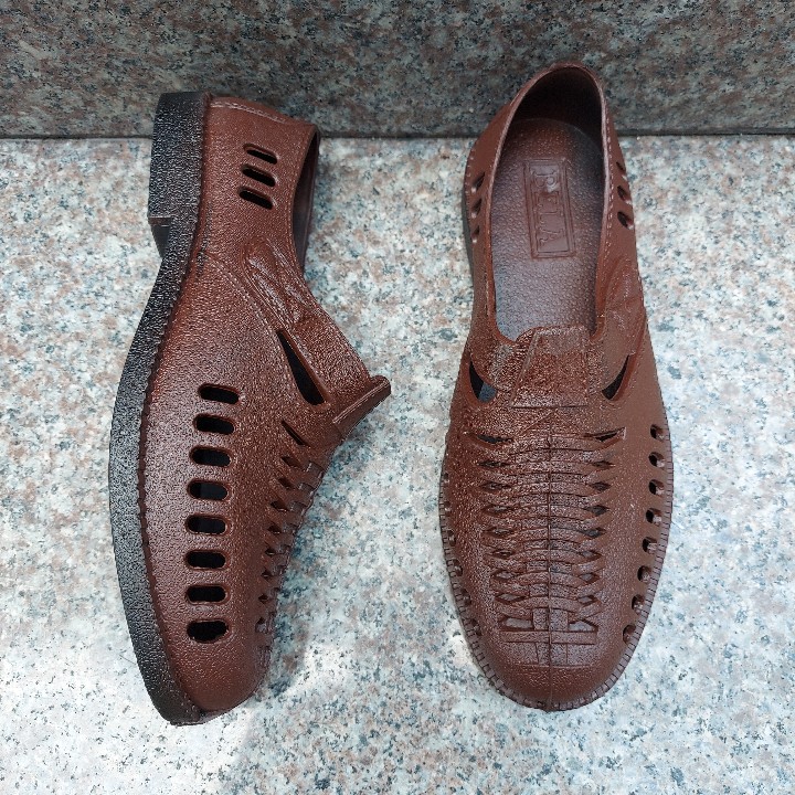 Men's Plastic Rain Shoes Are Breathable