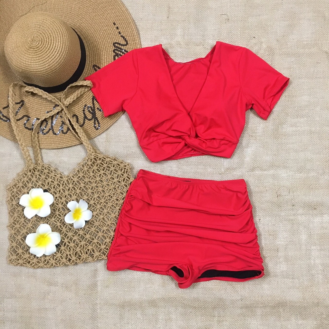 Bikini tay con xoắn nhún đỏ tươi