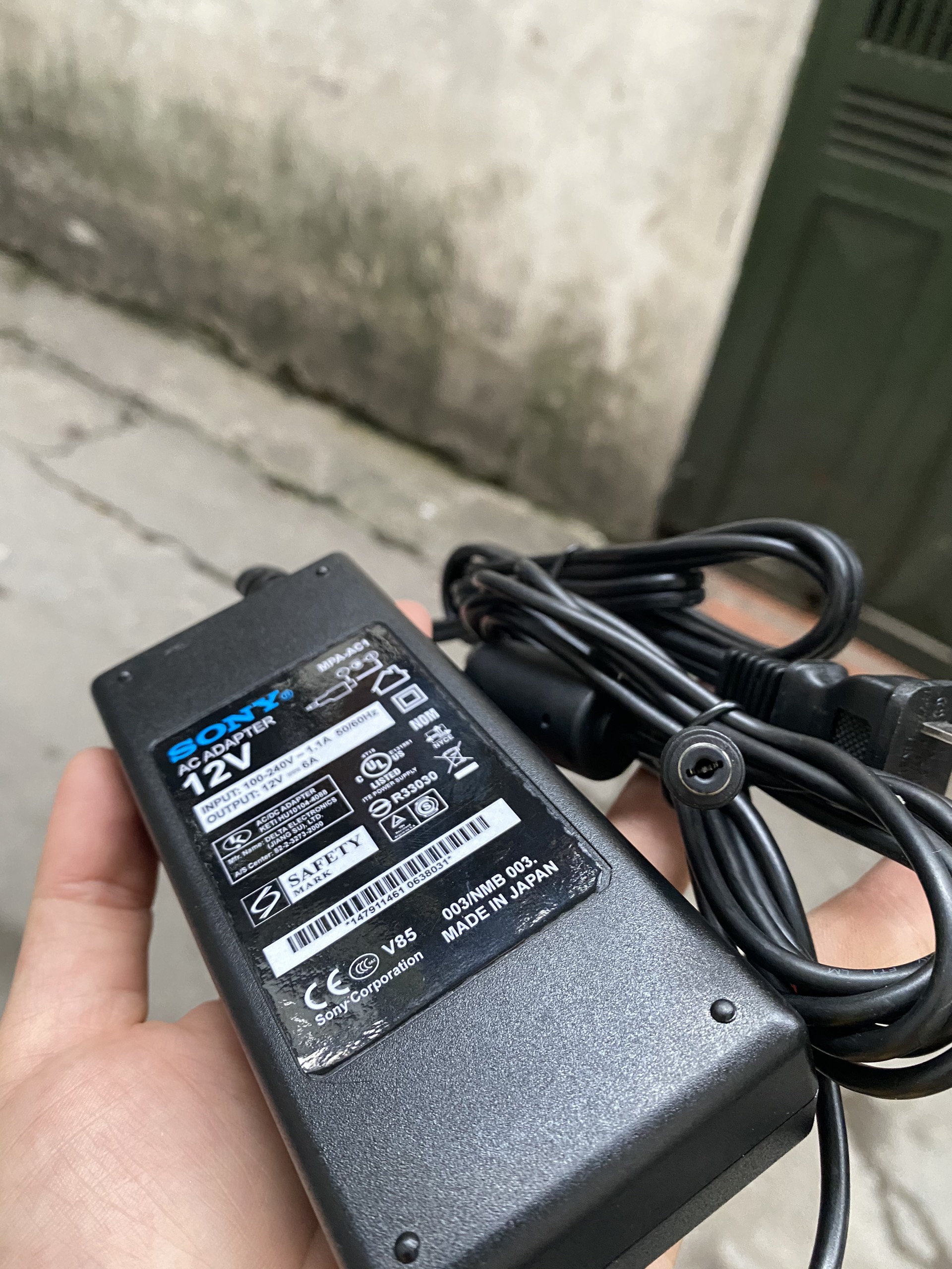 ADAPTER NGUỒN SONY 12V 6A CHÍNH HÃNG