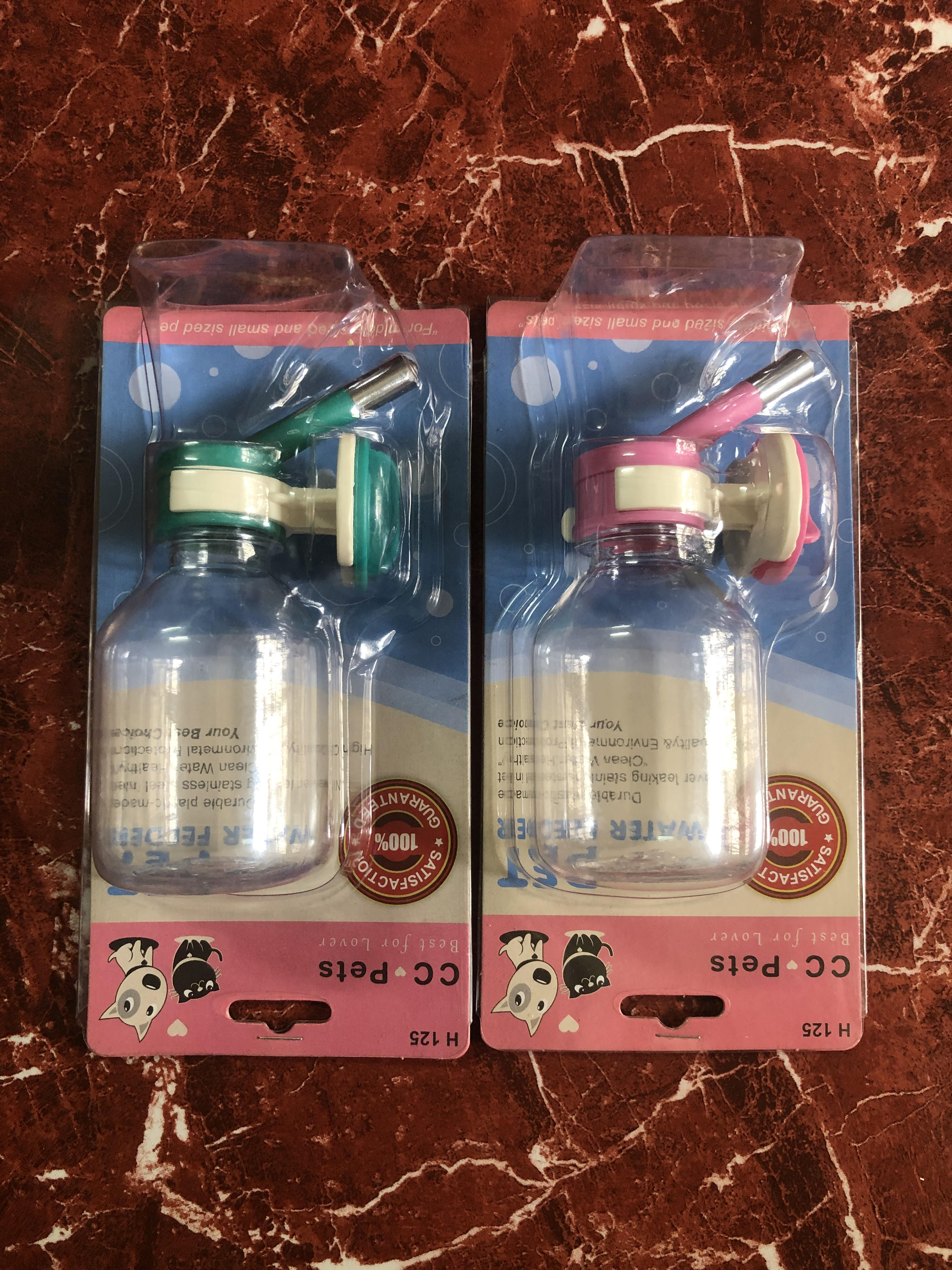 BÌNH NƯỚC GẮN CHUỒNG CHÓ MÈO THỎ 250ML