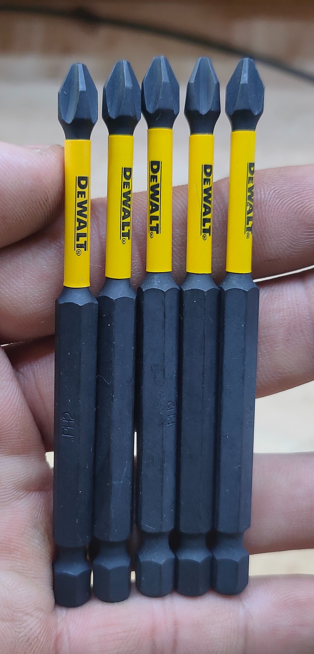 Mũi vít Dewalt 9cm