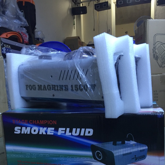 Máy tạo khói 1500w đủ ( bảo hành 12 tháng )